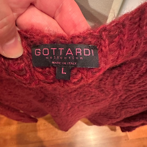 Beautiful red Italian knit pullover - Picture 3 of 4